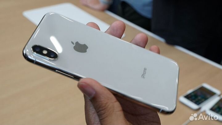 iPhone X, 64 ГБ