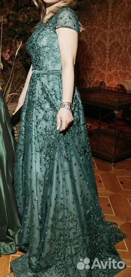 Платье вечернее