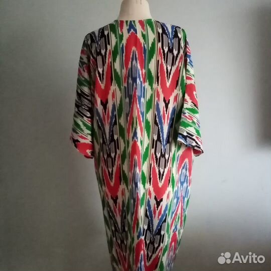 Узбекский шелковый халат из иката. Бохо кафтан