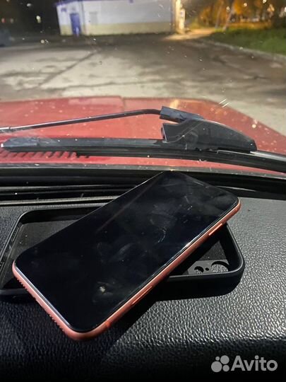 iPhone Xr, 64 ГБ