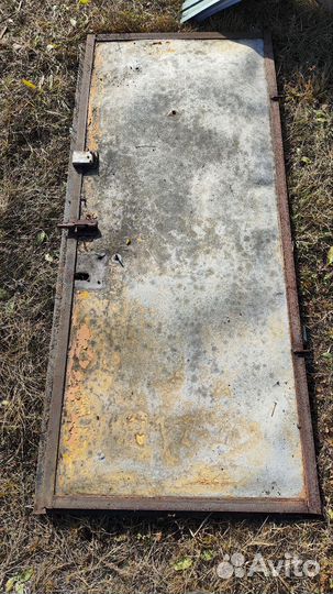 Металлическая дверь бу