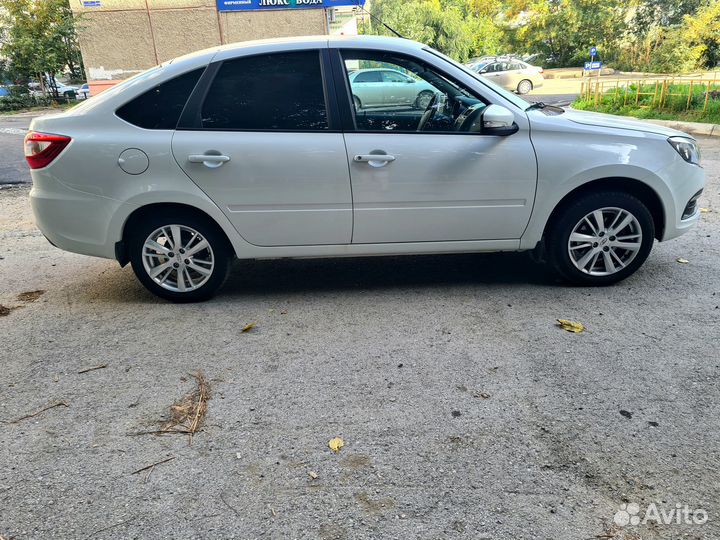 LADA Granta 1.6 МТ, 2023, 9 600 км