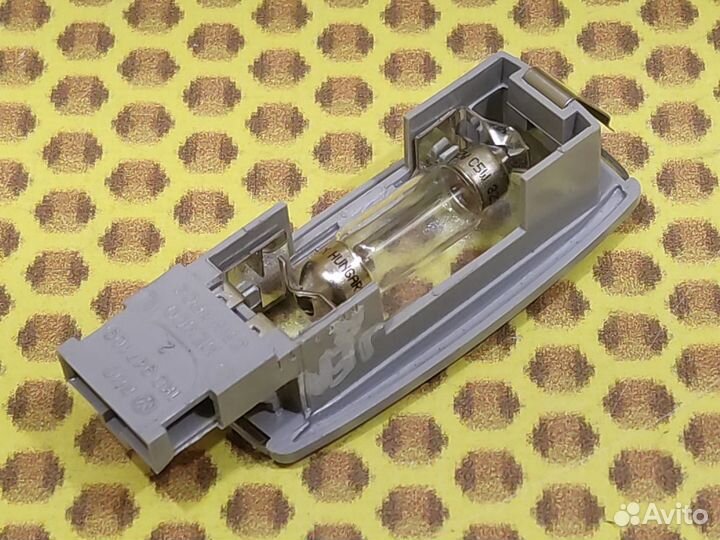 Плафон салонный правый Volkswagen Jetta JEM dgxa