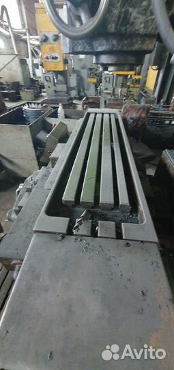 Вертикально-фрезерный станок 6Т12-29