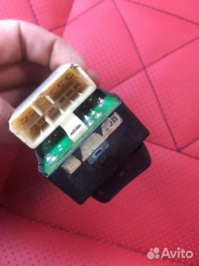 Блок управления стеклоподъемниками Mazda 626 GE