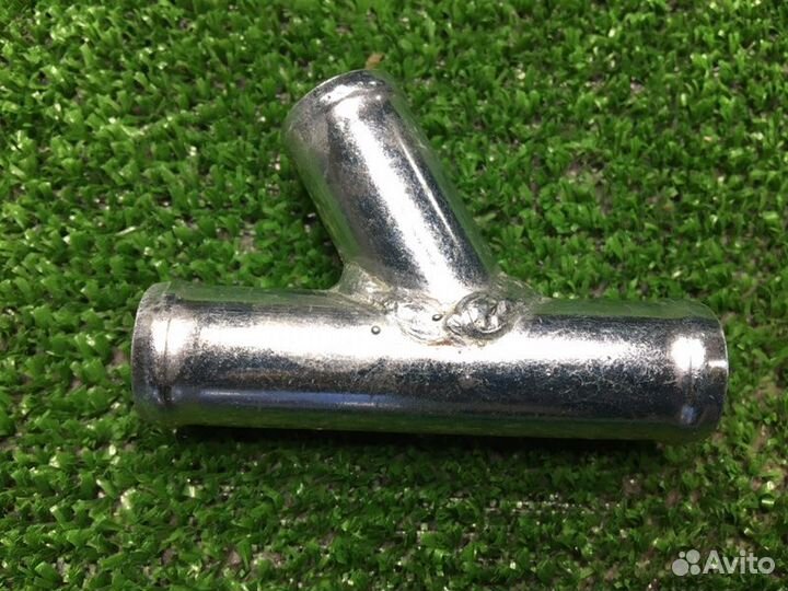 Переходник шланга D18 тройник угол 70