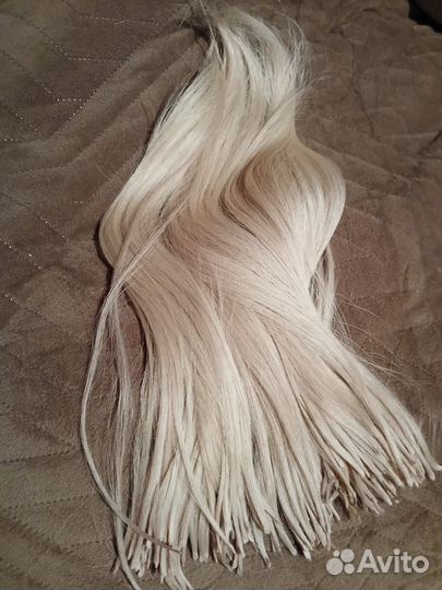 Натуральные пряди волос