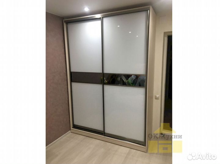 Шкаф двухстворчатый