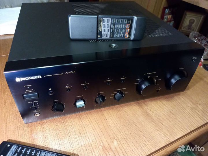 Усилитель Pioneer A-604R