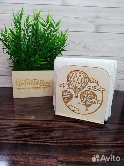 Салфетница из дерева