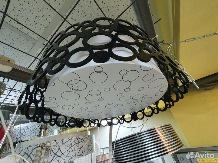 Люстра чёрная потолочная