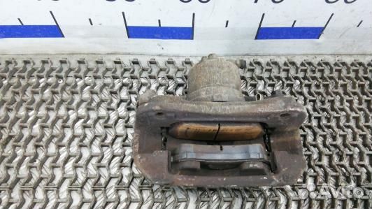 Суппорт тормозной передний правый KIA CEE'D 2 (JD)