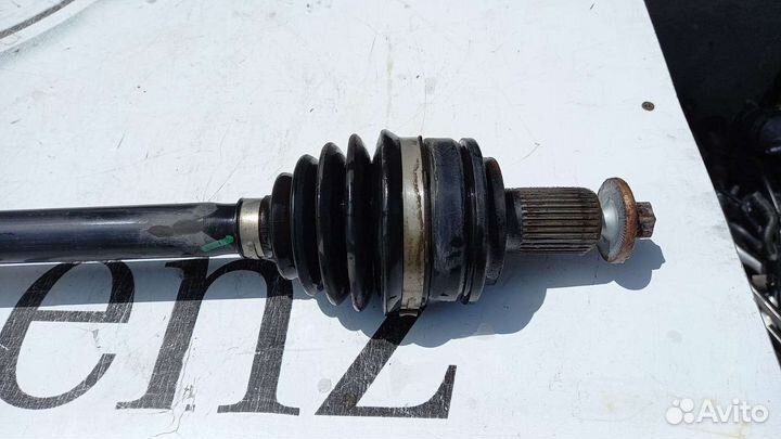 Привод передний правый Mercedes V167