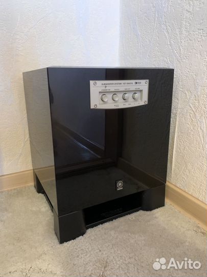 Сабвуфер Yamaha Yst-SW215