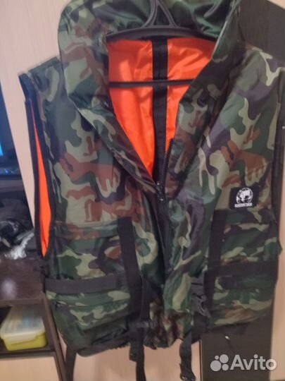 Спасательный жилет взрослый