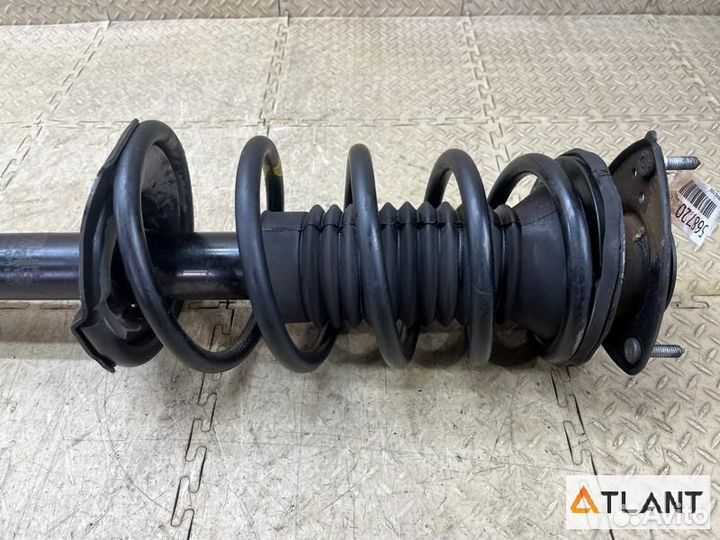 Стойка передняя правая toyota sienta