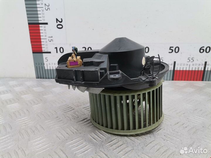 Моторчик печки для Audi A4 B5 8D1820021B
