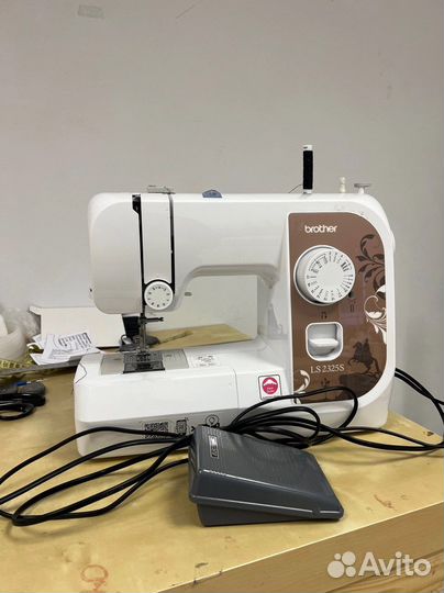 Швейная машинка brother