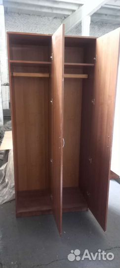 Шкаф