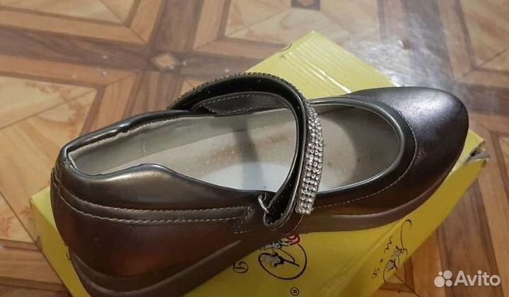 Туфли для девочки