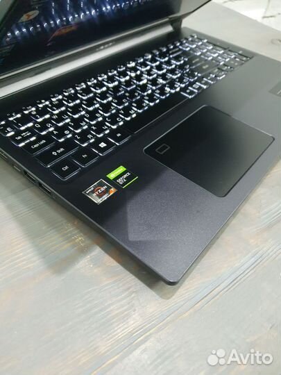 Игровой Acer Aspire 7 15.6