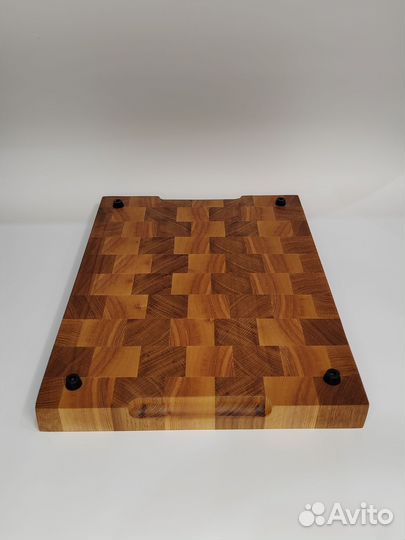 Торцевая разделочная доска из дуба