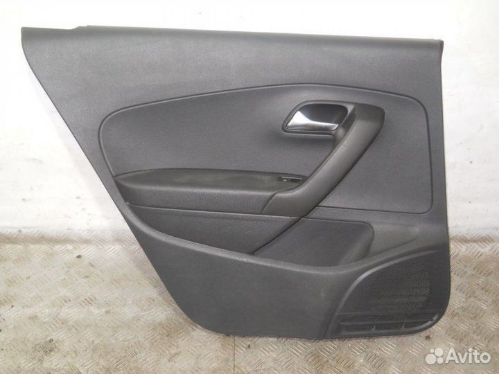 Обшивка двери задняя левая Volkswagen Polo