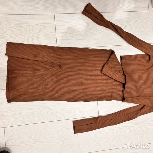 Костюм женский с юбкой