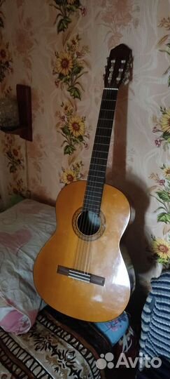 Классическая акустическая гитара Yamaha C40