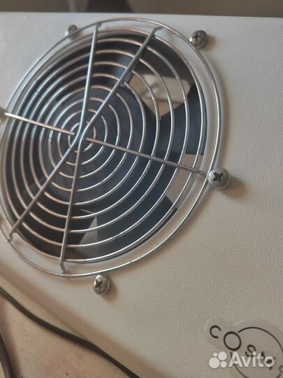 Маникюрный пылесос Cosmos, подставка, лампа