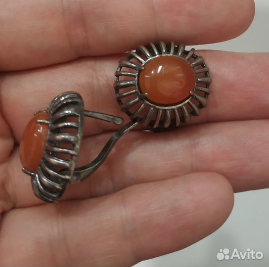 Комплект/гарнитур (кольцо, серьги) с сердоликом