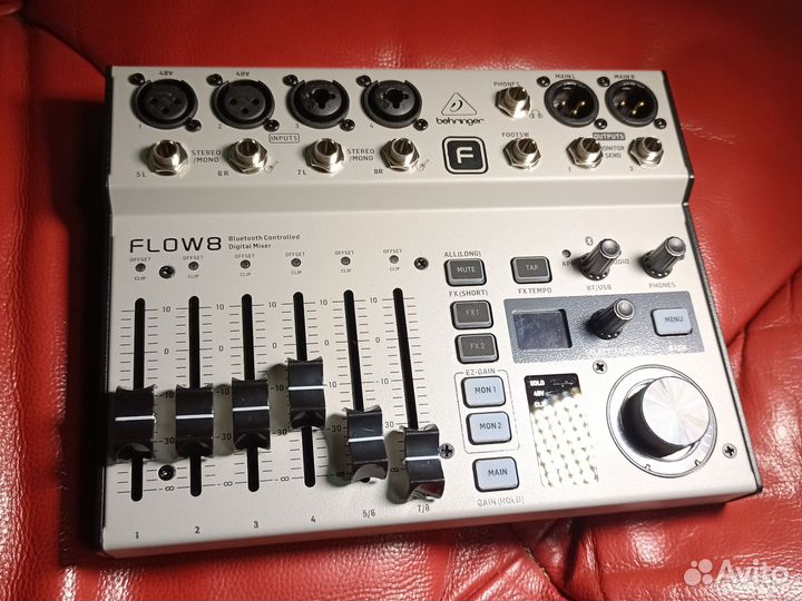 Микшер behringег flow8 цифра