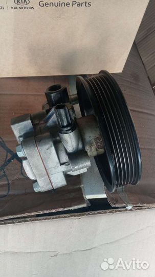 Насос гура. Хэндай Санта-Фе 2012 года