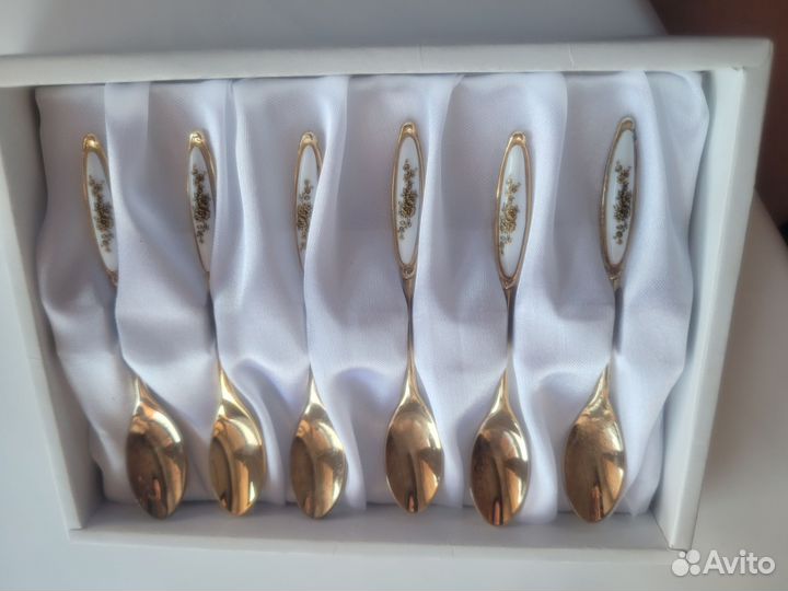 Фарфоровые ложки
