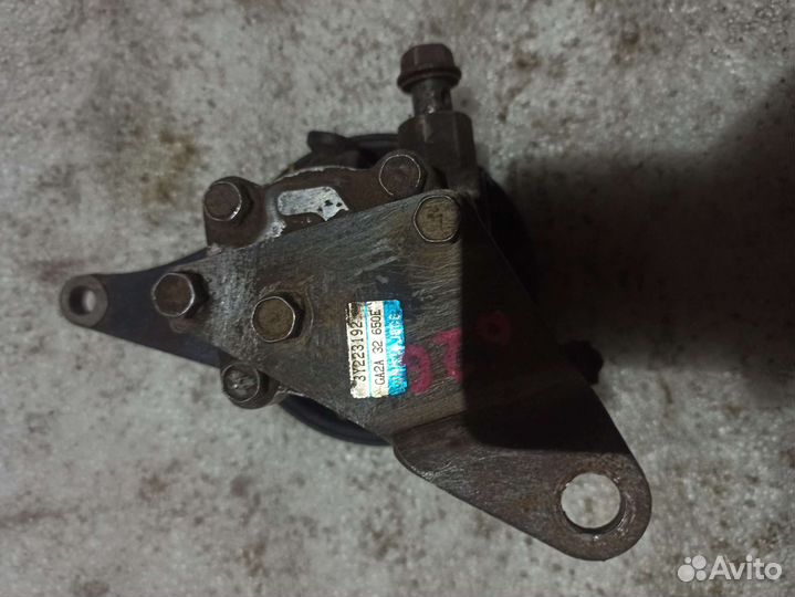 Насос гидроусилителя руля Mazda 626 GE,GF