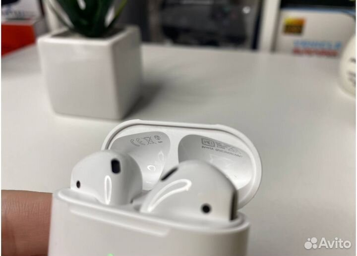 Беспроводные наушники Apple Airpods 2