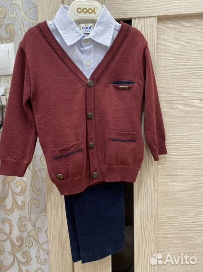 Костюм тройка