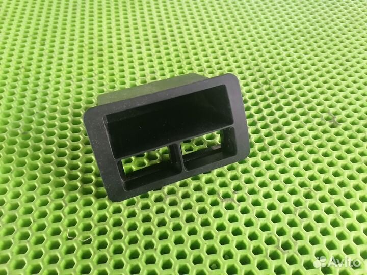 Крепление запаски Лифан Бриз