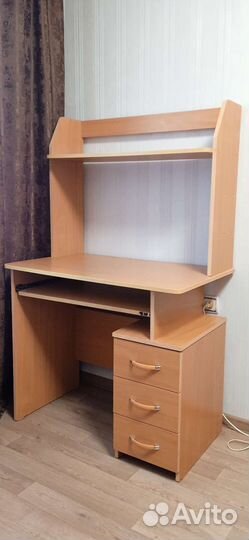 Компьютерный стол