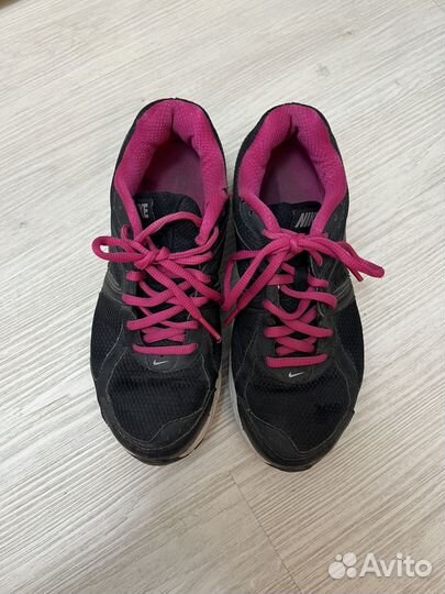 Кроссовки женские nike бу