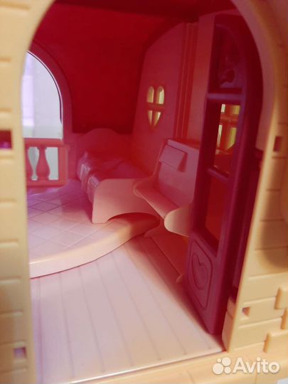 Домик кукольный