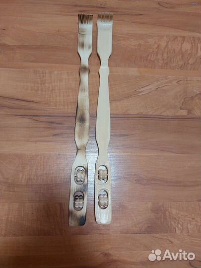 Чесалка для спины деревянная с массажными роликами