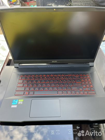 Игровой ноутбук msi 17 3