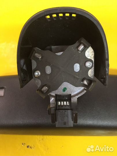 Зеркало заднего вида