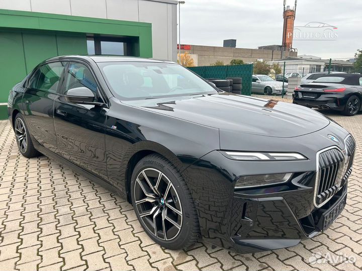 BMW 7 серия 3 AT, 2023, 25 439 км