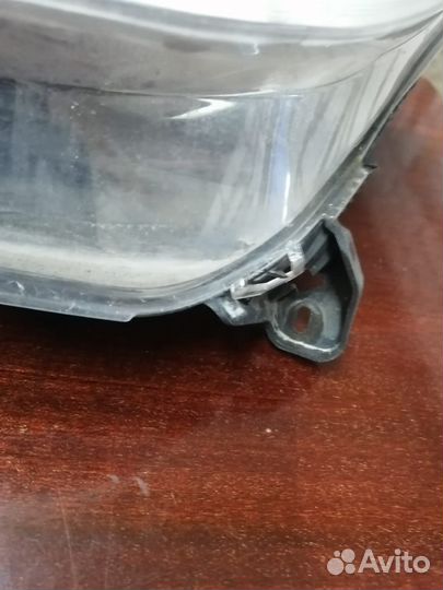 Opel Astra H фара левая