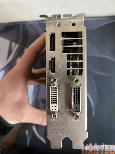 Видеокарта sapphire AMD radeon R9 270 2 GB DDR5 OC
