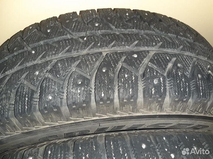 Bridgestone Ice Cruiser 7000 245/70 R16