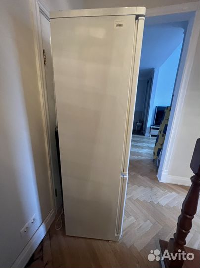 Холодильник бу indesit