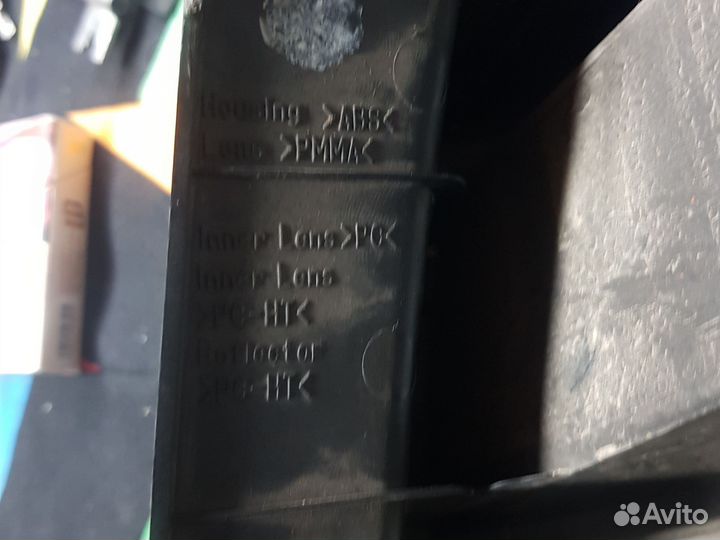 Задний фонарь на Suzuki sx 4 2006 г